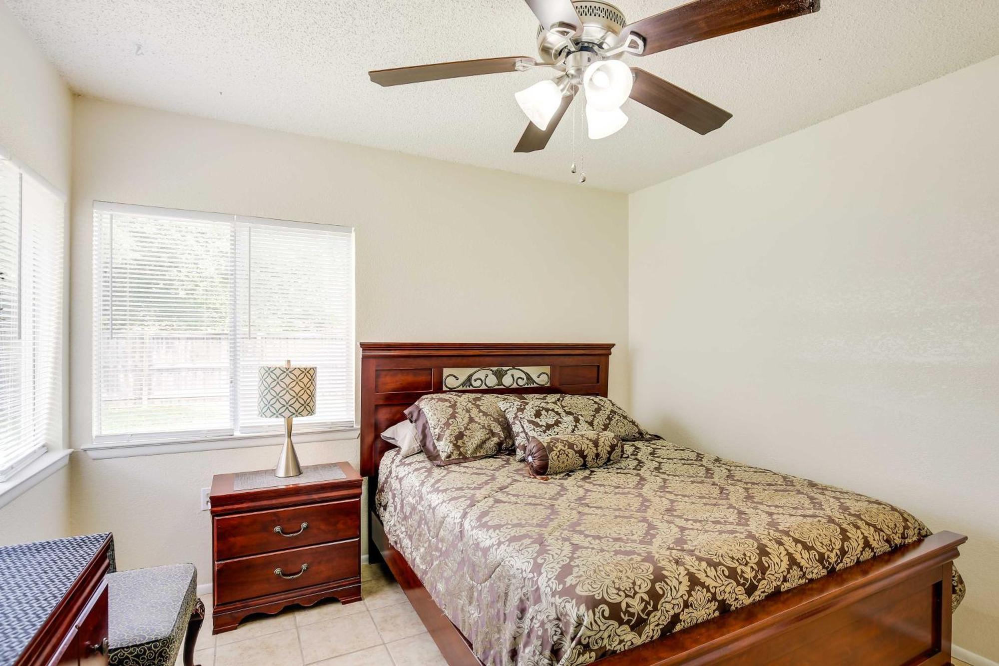 Sunny San Antonio Home With Backyard And Patio! Esterno foto